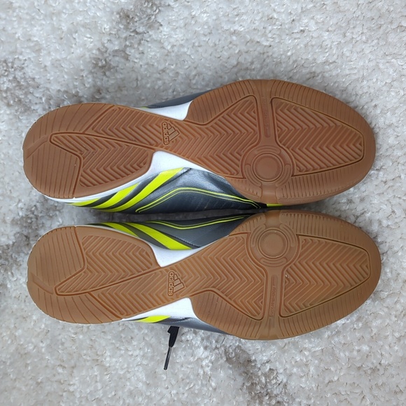 Adidas Absolado Predator futsal shoes 6.5M - Picture 7 of 8